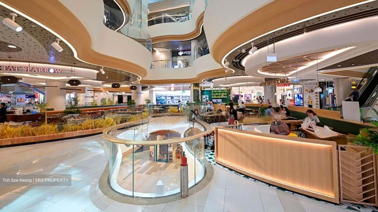 Lucky Plaza (D9), Shop House #569189571